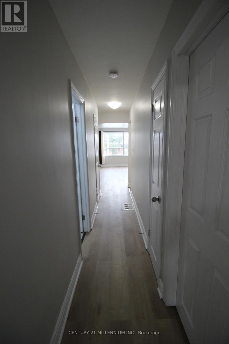 Upper - 2991 Islington Avenue, Toronto, Ontario  M9L 2K9 - Photo 24 - W13040852