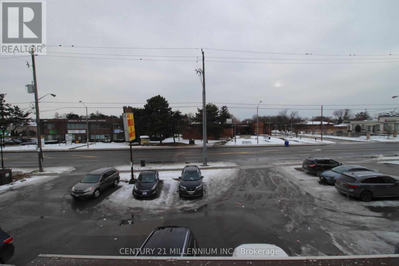 Upper - 2991 Islington Avenue, Toronto, Ontario  M9L 2K9 - Photo 8 - W13040852