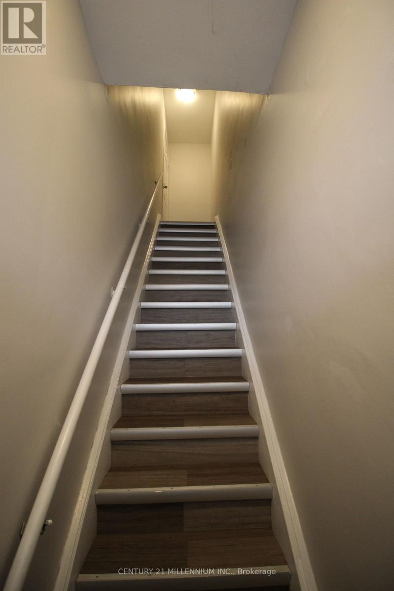 Upper - 2991 Islington Avenue, Toronto, Ontario  M9L 2K9 - Photo 2 - W13040852