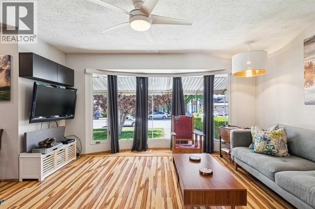 1219 Renfrew Drive Ne, Calgary, Alberta  T2E 5J3 - Photo 6 - A2329197