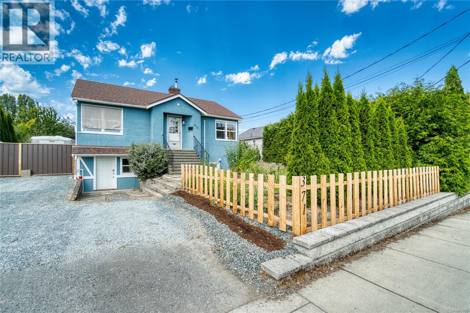 371 Bruce Ave, Nanaimo, British Columbia