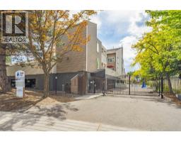 4004 Bluebird Road Unit# 303, Kelowna, British Columbia  V1X 1X6 - Photo 3 - 10386017