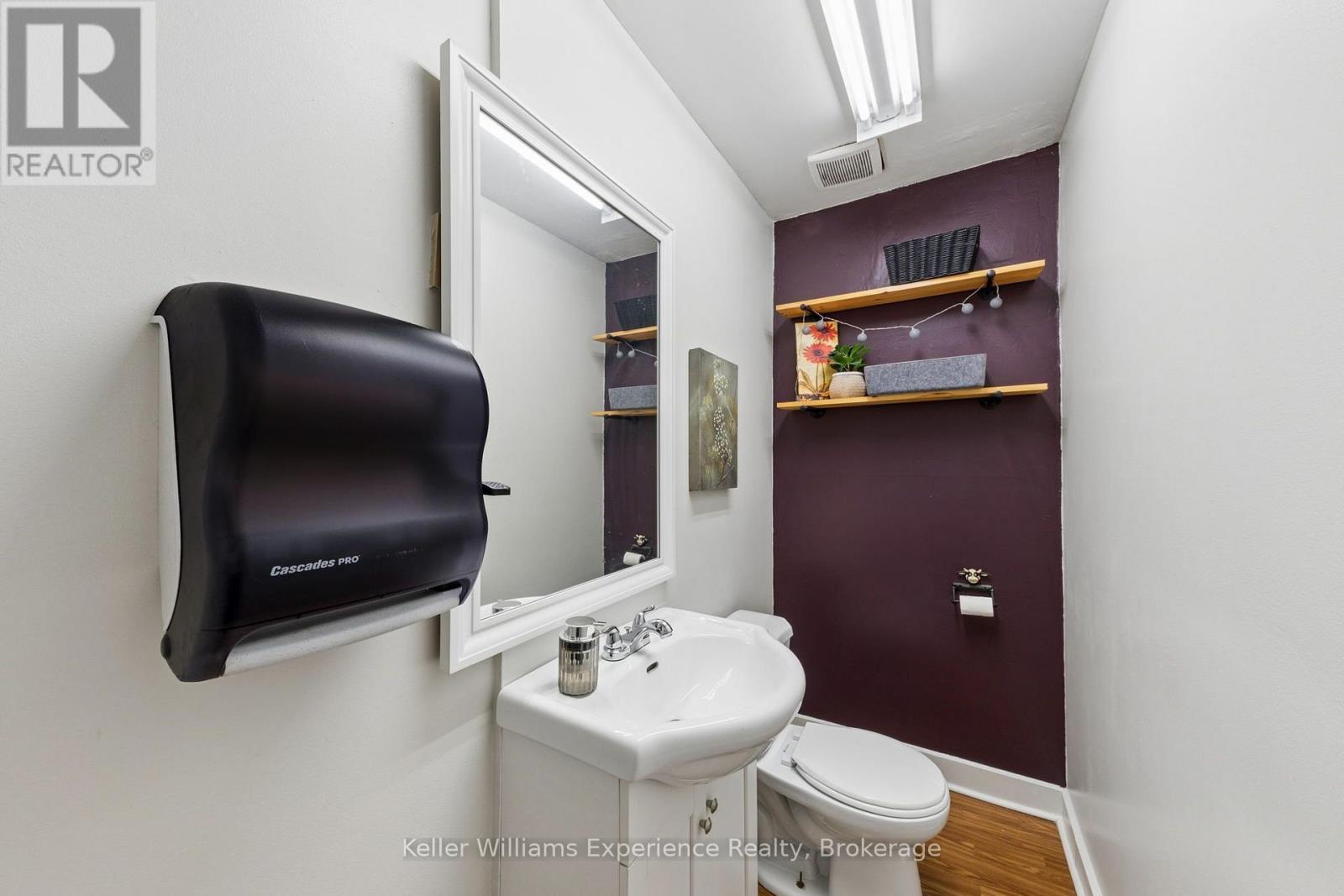 A - 247 West Street N, Orillia, Ontario  L3V 5C9 - Photo 11 - S13612814