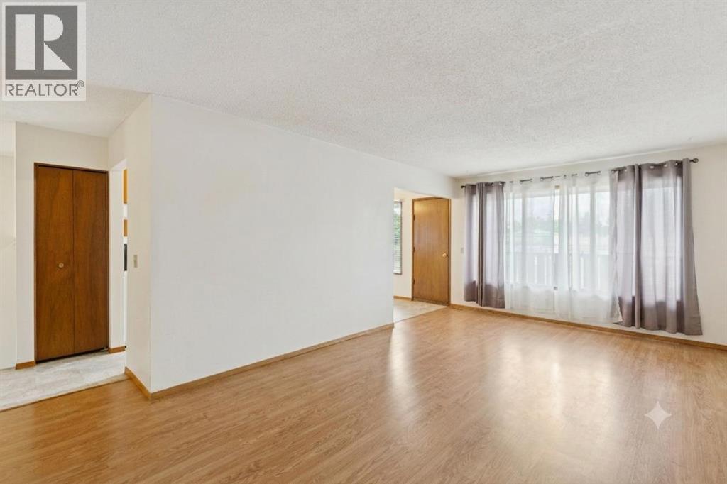 6207 Rundlehorn Drive NE, Calgary, Alberta  T1Y 1M6 - Photo 18 - A2332531