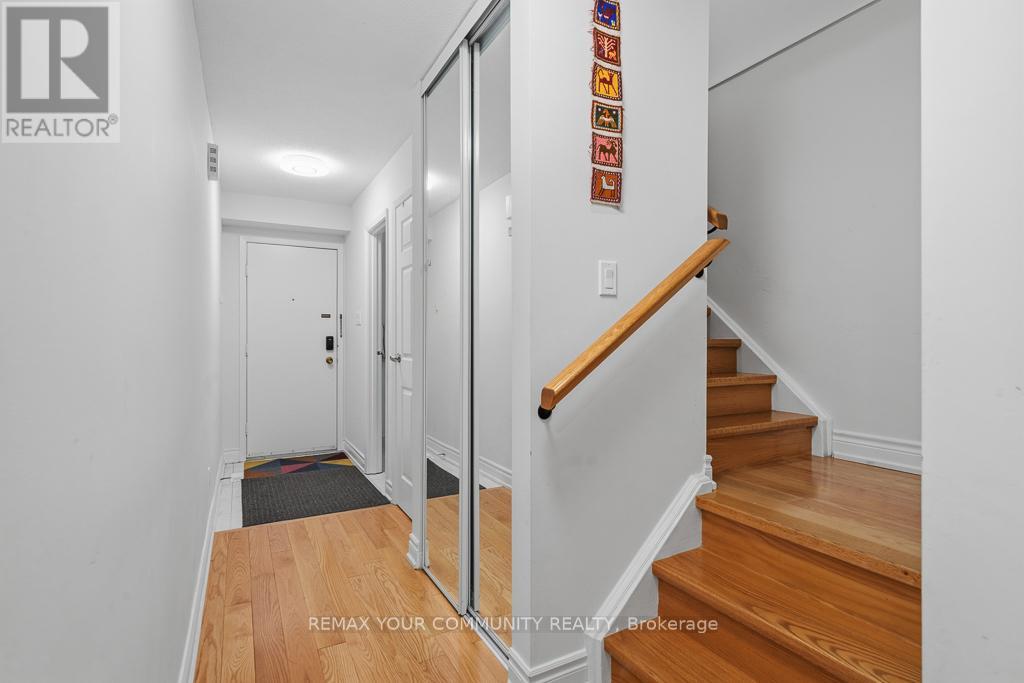 15 Clematis Road, Toronto, Ontario  M2J 4X1 - Photo 3 - C13612940