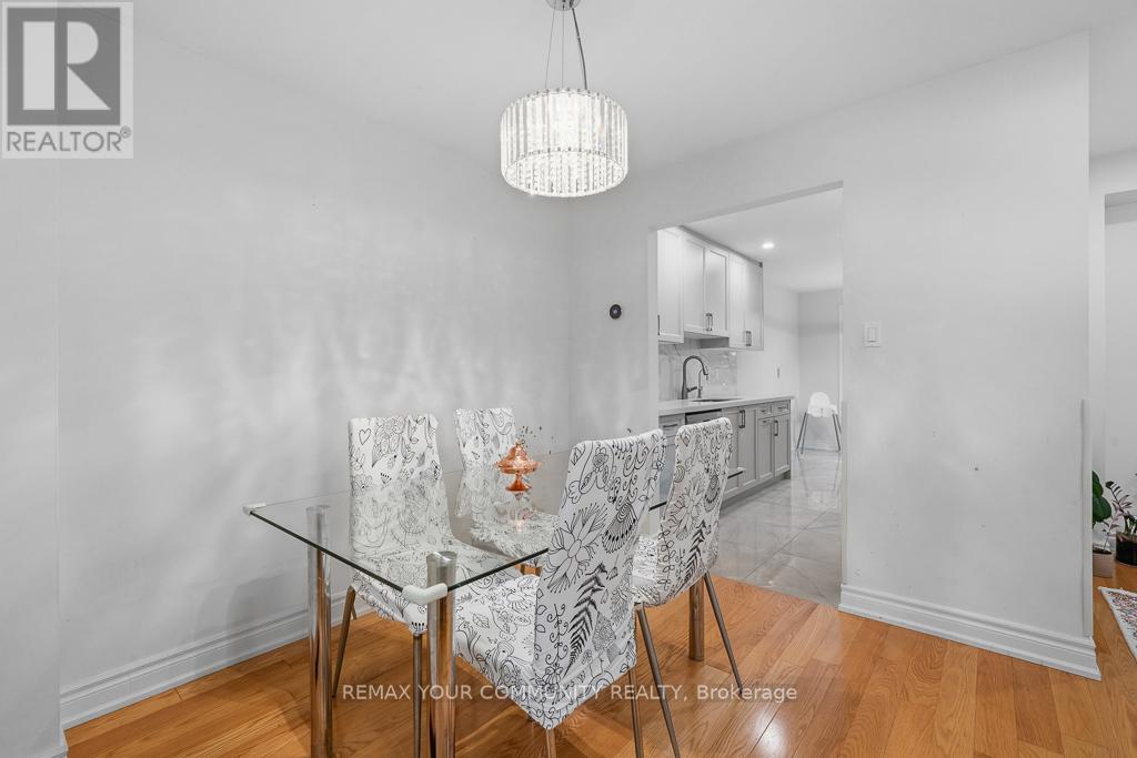 15 Clematis Road, Toronto, Ontario  M2J 4X1 - Photo 8 - C13612940