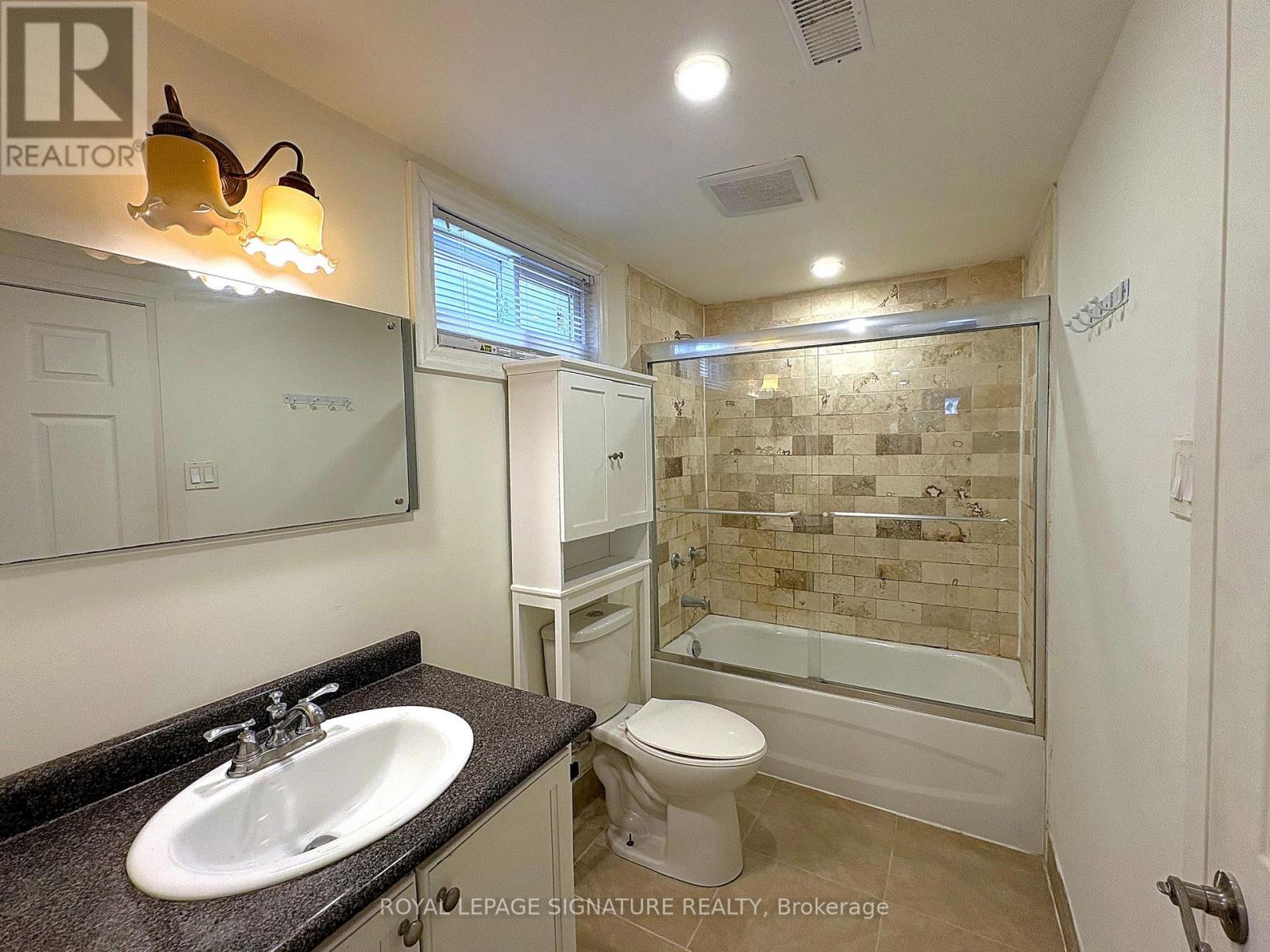 Basement - 5 Carnegie Court, Toronto, Ontario  M2M 1W2 - Photo 9 - C13613028