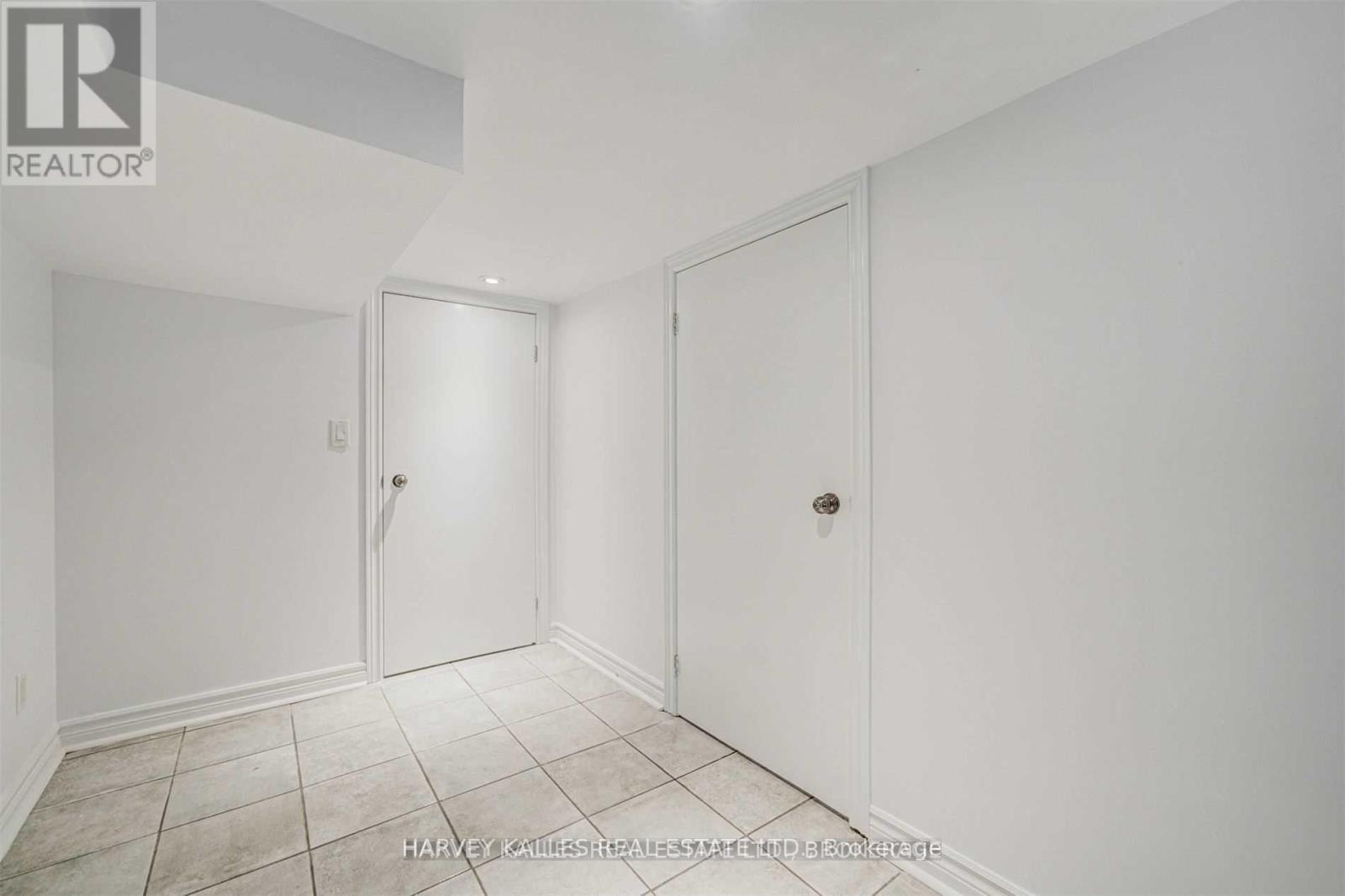 Lower - 184 Cedric Avenue, Toronto, Ontario  M6C 3X8 - Photo 9 - C13613070