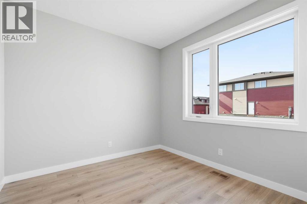 43 Belvedere Crescent SE, Calgary, Alberta  T2A 7Z9 - Photo 5 - A2315230