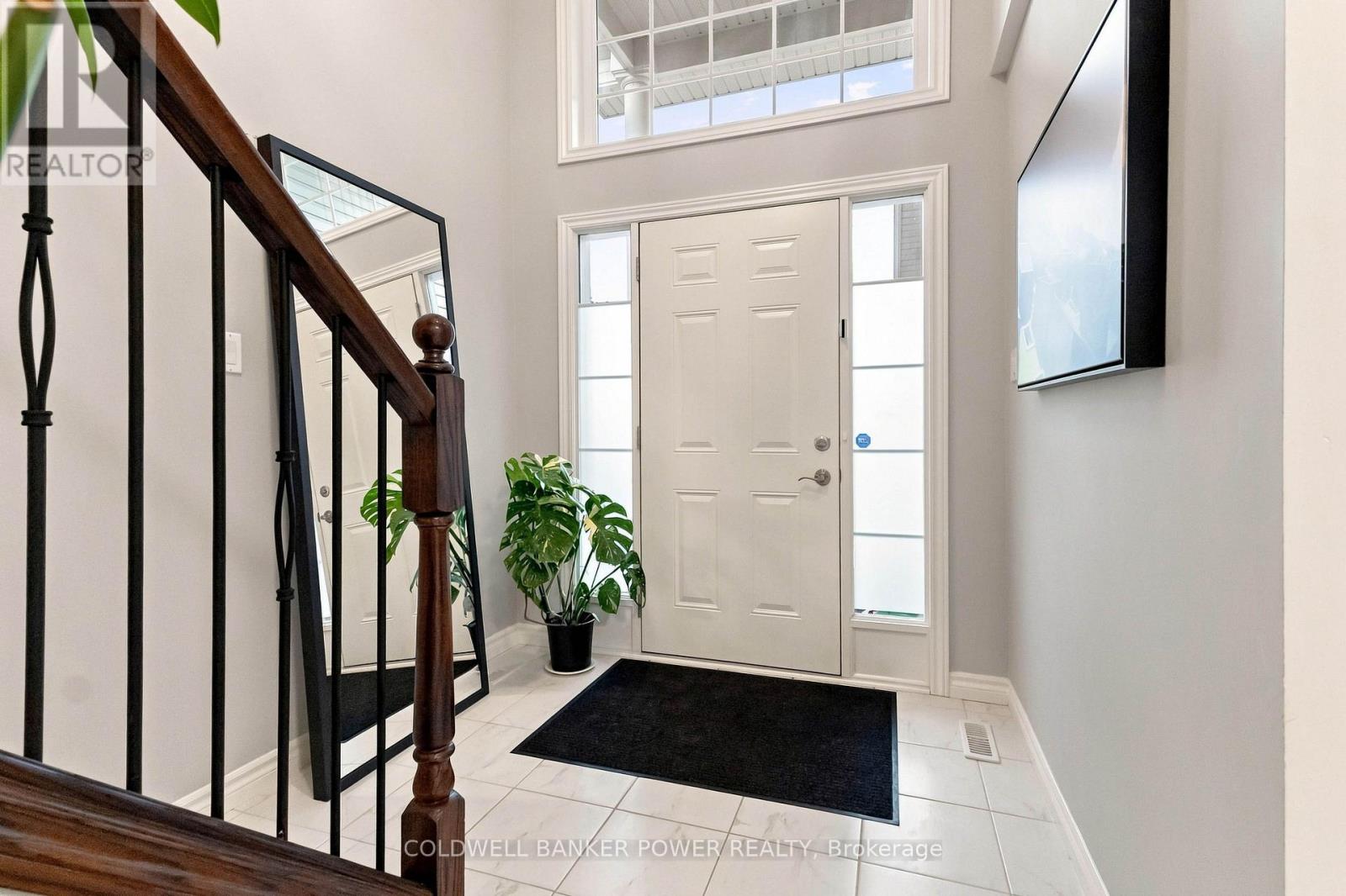 2241 Buroak Drive, London North, Ontario  N6G 0L3 - Photo 6 - X13612976