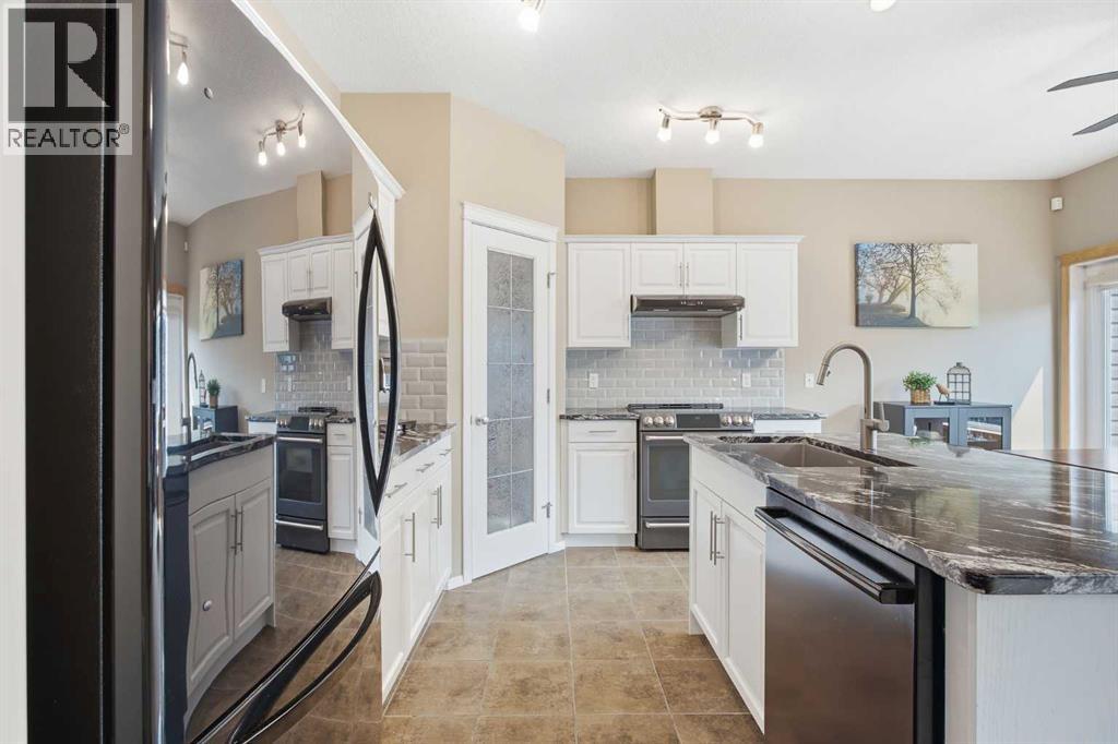 126, 100 Coopers Common SW, Airdrie, Alberta  T4B 3C7 - Photo 10 - A2331147