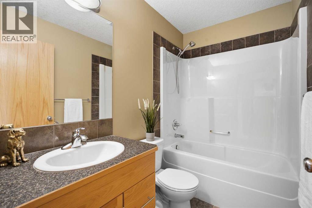 126, 100 Coopers Common SW, Airdrie, Alberta  T4B 3C7 - Photo 16 - A2331147