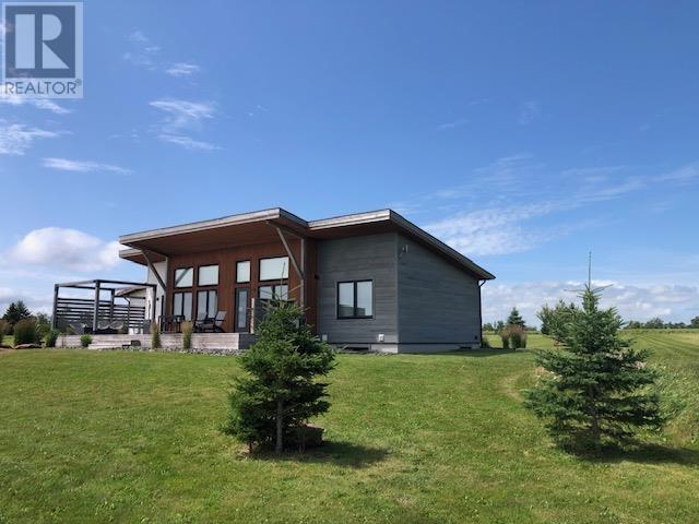 61 Battery Crescent, Georgetown, Prince Edward Island  C0A 1L0 - Photo 2 - 202612858