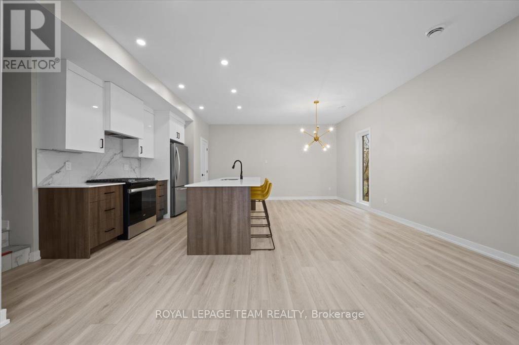 D - 304 Lanark Avenue, Ottawa, Ontario  K1Z 6R5 - Photo 5 - X13612858