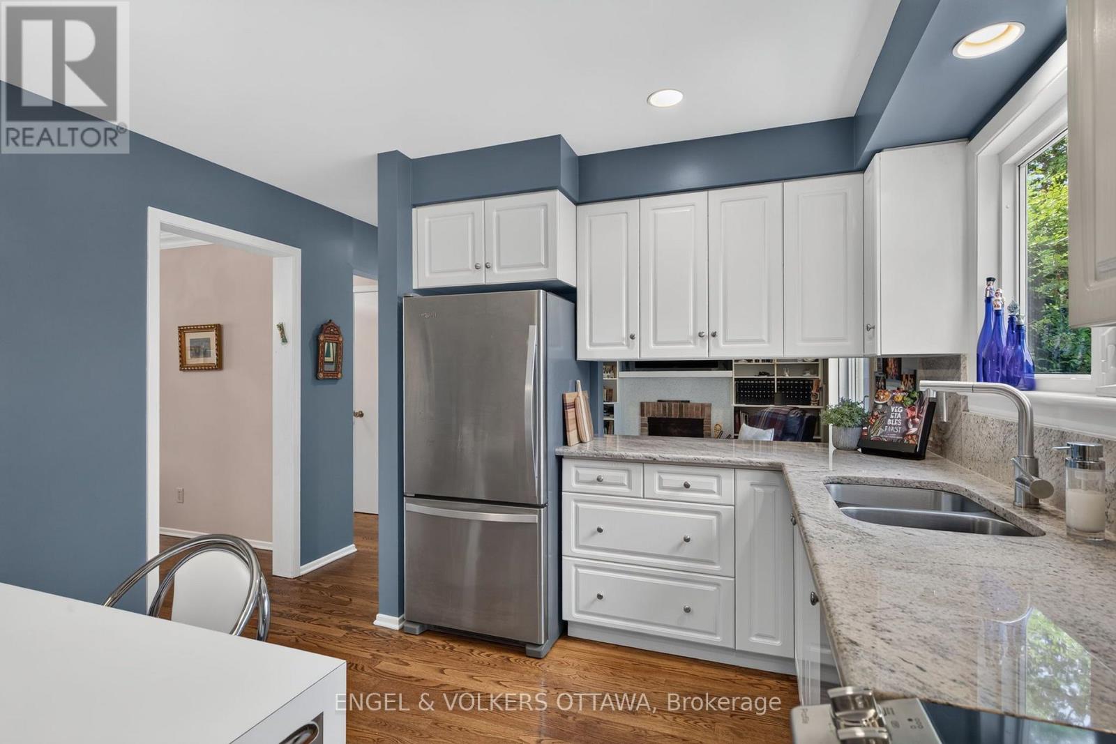 26 Winlock Crescent, Ottawa, Ontario  K2G 3X4 - Photo 12 - X13612864