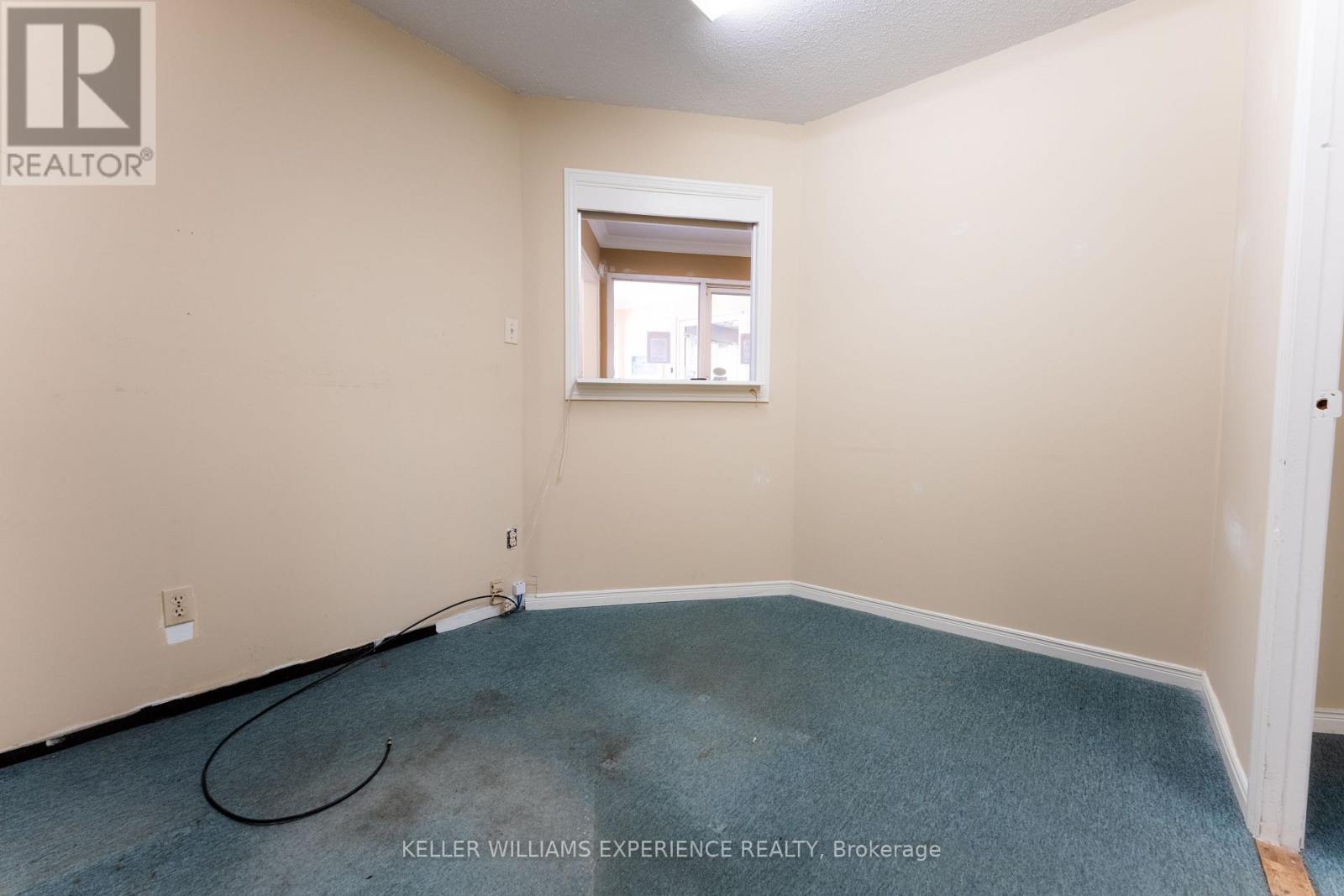 B-189 Mill Street, Essa, Ontario  L3W 0G3 - Photo 11 - N13612834