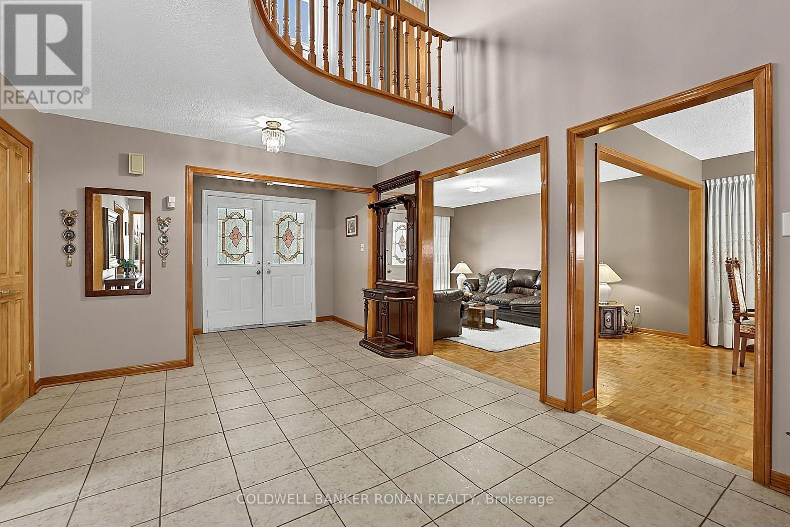 33 Marevan Place, Vaughan, Ontario  L4L 3H7 - Photo 5 - N13613002