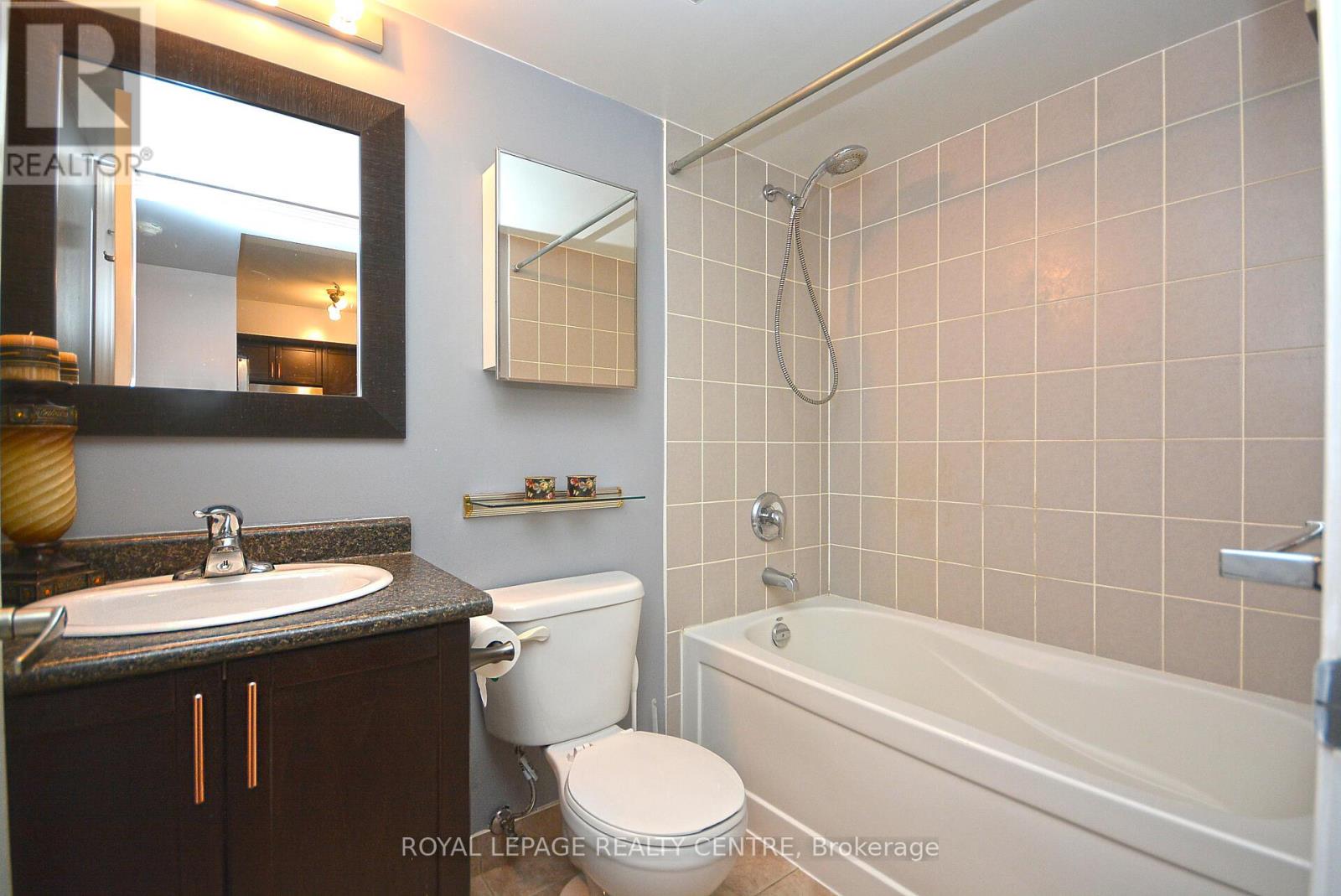 1206 - 208 Enfield Place, Mississauga, Ontario  L5B 0G8 - Photo 9 - W13612810