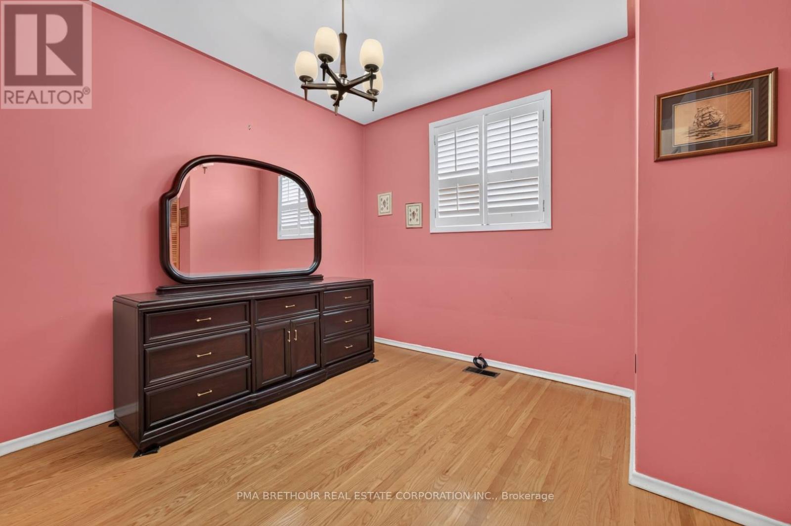 65 Goldsboro Road, Toronto, Ontario  M9L 1A6 - Photo 10 - W13612874