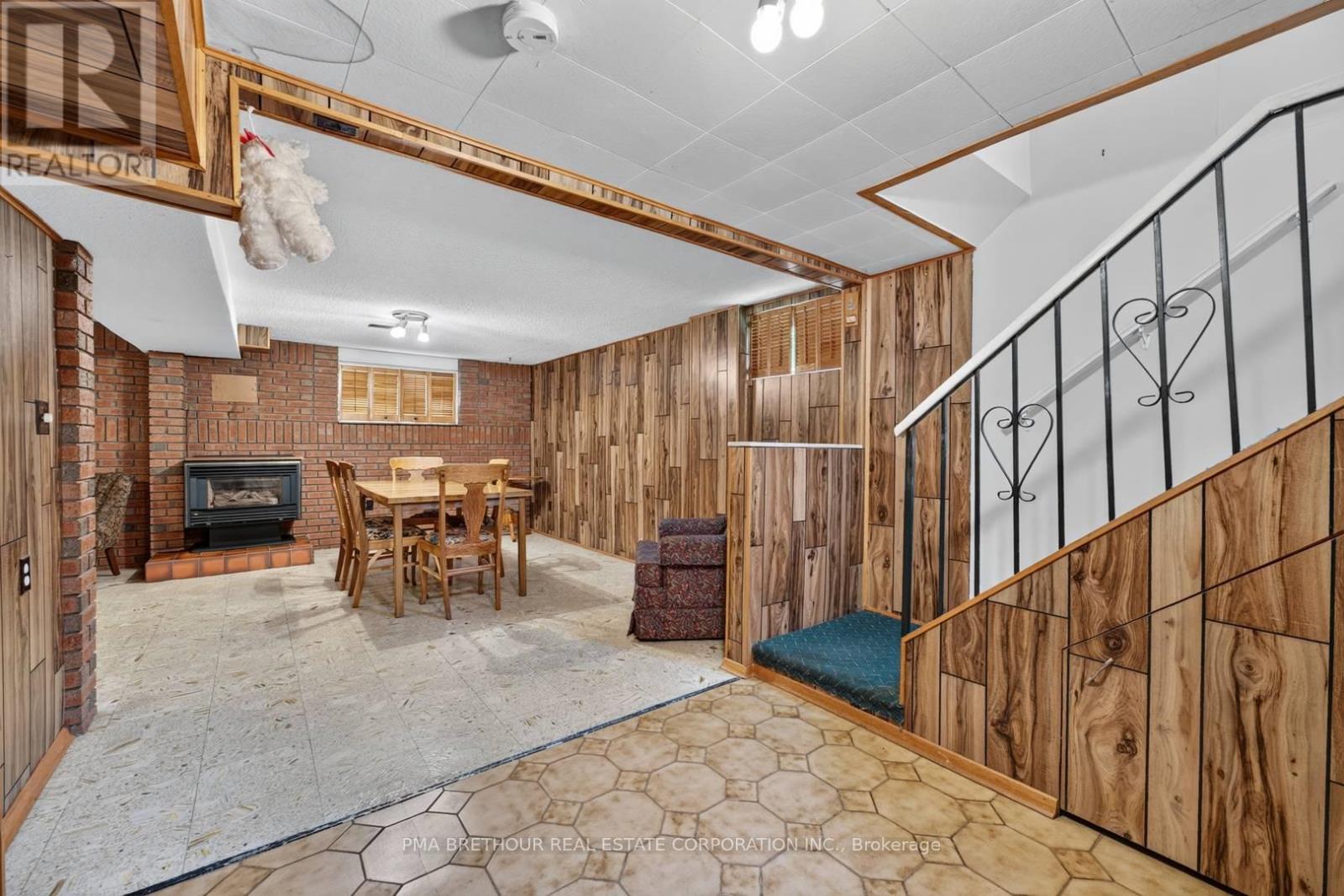 65 Goldsboro Road, Toronto, Ontario  M9L 1A6 - Photo 17 - W13612874