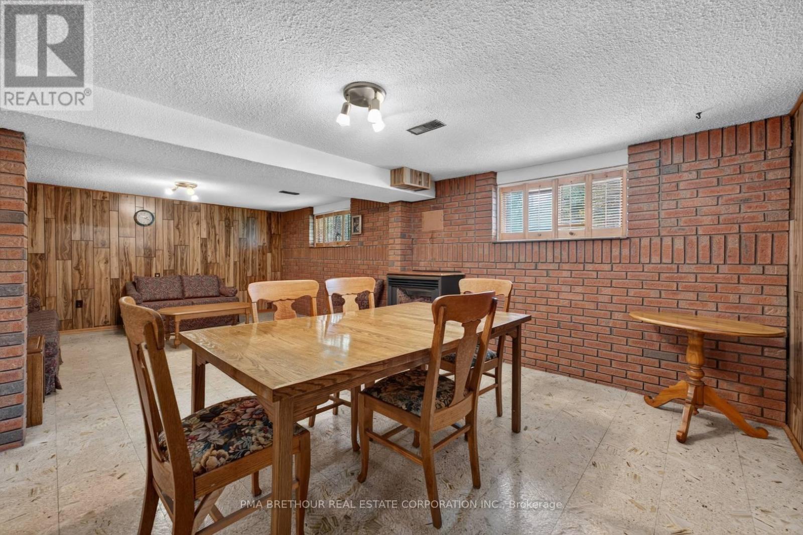 65 Goldsboro Road, Toronto, Ontario  M9L 1A6 - Photo 19 - W13612874