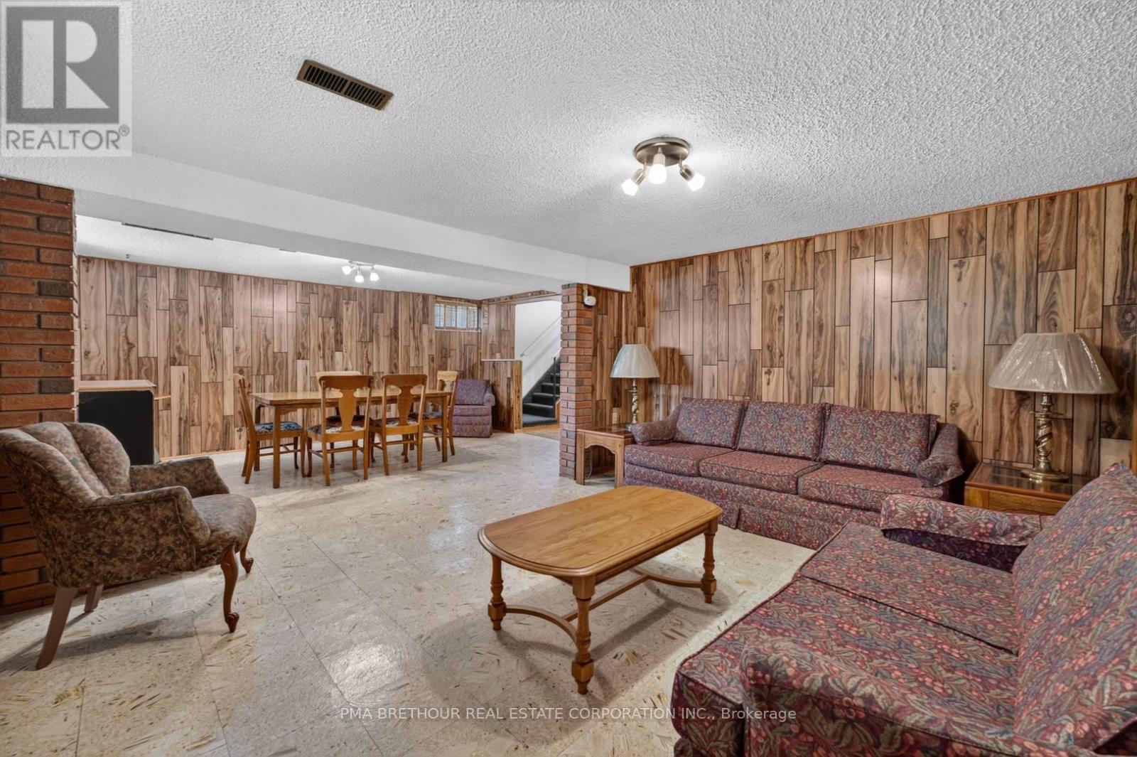 65 Goldsboro Road, Toronto, Ontario  M9L 1A6 - Photo 20 - W13612874