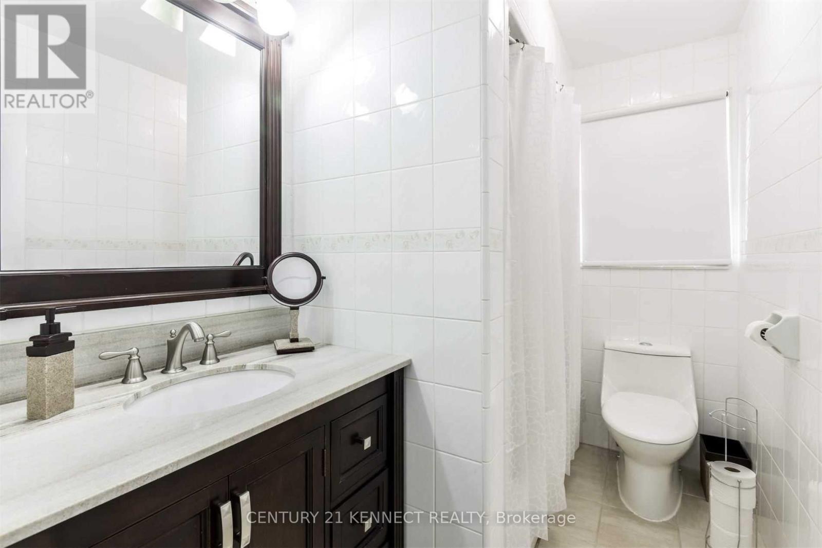 4 Somerset Drive, Brampton, Ontario  L6Z 1C6 - Photo 14 - W13612884