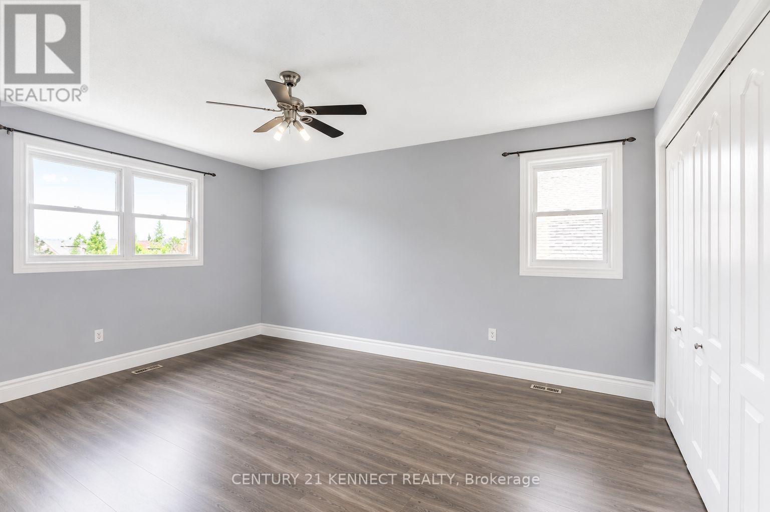 4 Somerset Drive, Brampton, Ontario  L6Z 1C6 - Photo 9 - W13612884