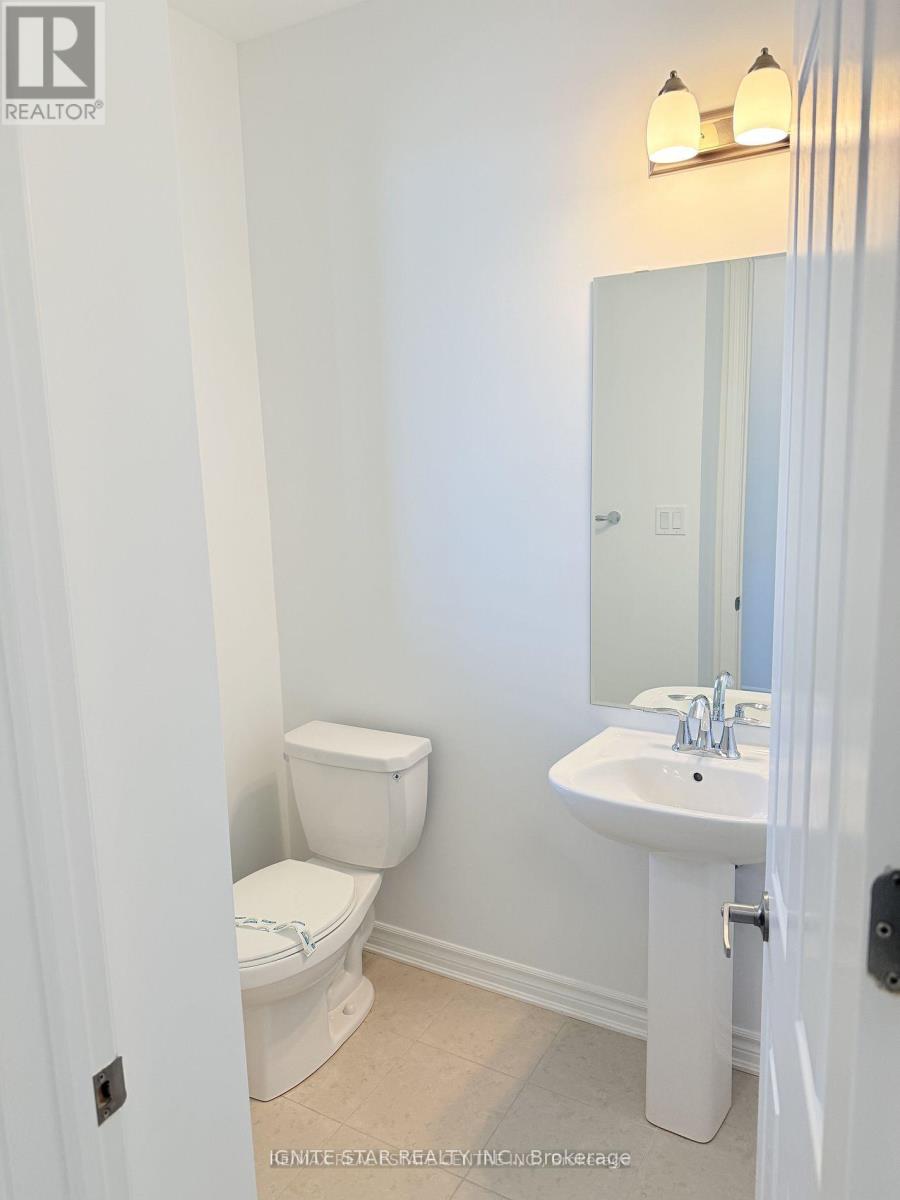 1246 Wheat Boom Drive, Oakville, Ontario  L6H 7Y4 - Photo 11 - W13612986