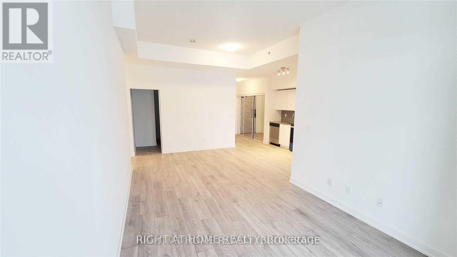 A103 - 3210 Dakota Common, Burlington, Ontario  L7M 2A8 - Photo 4 - W13612996
