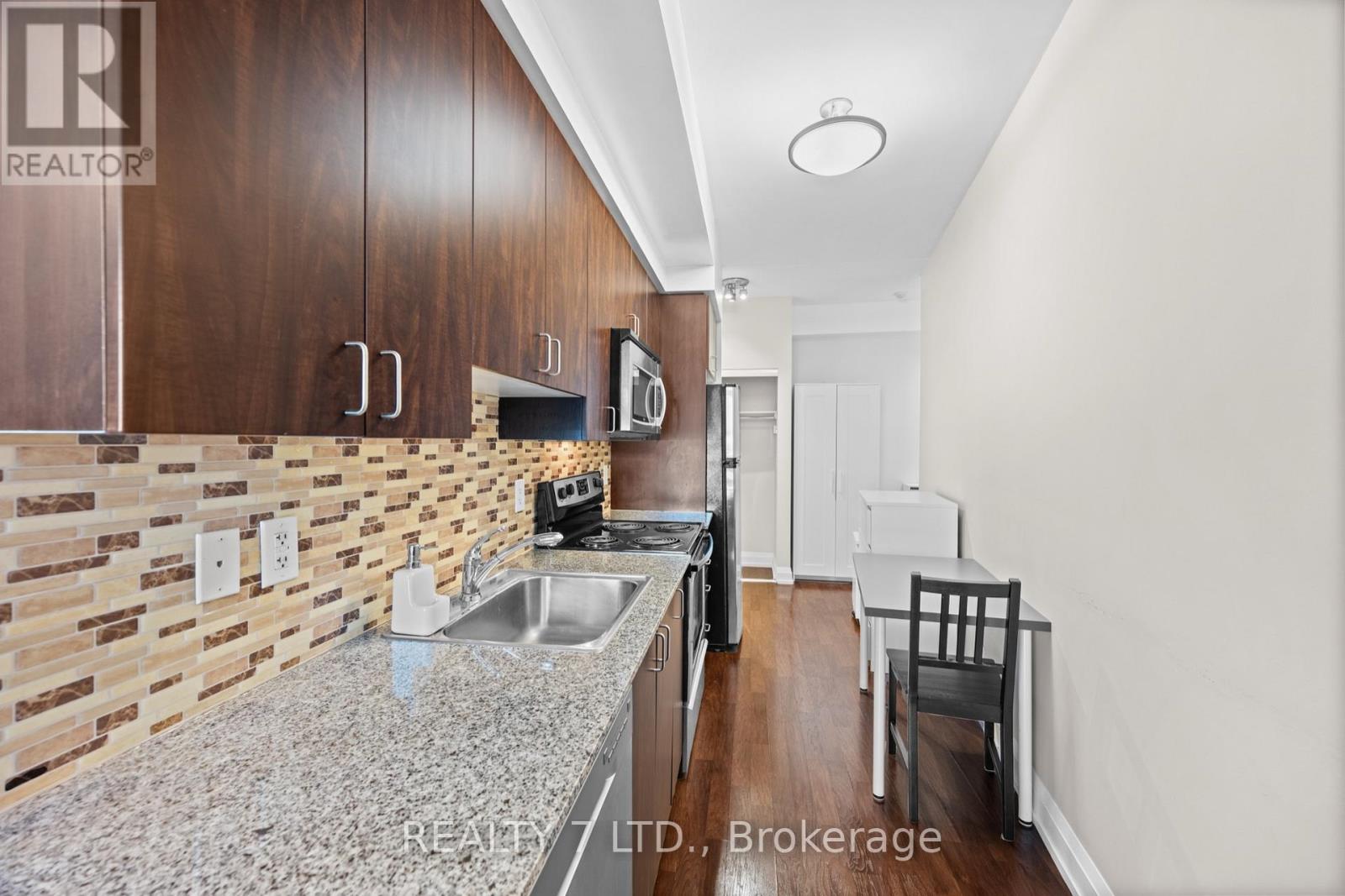 323 - 1070 Sheppard Avenue W, Toronto, Ontario  M3J 0G8 - Photo 10 - W13613066