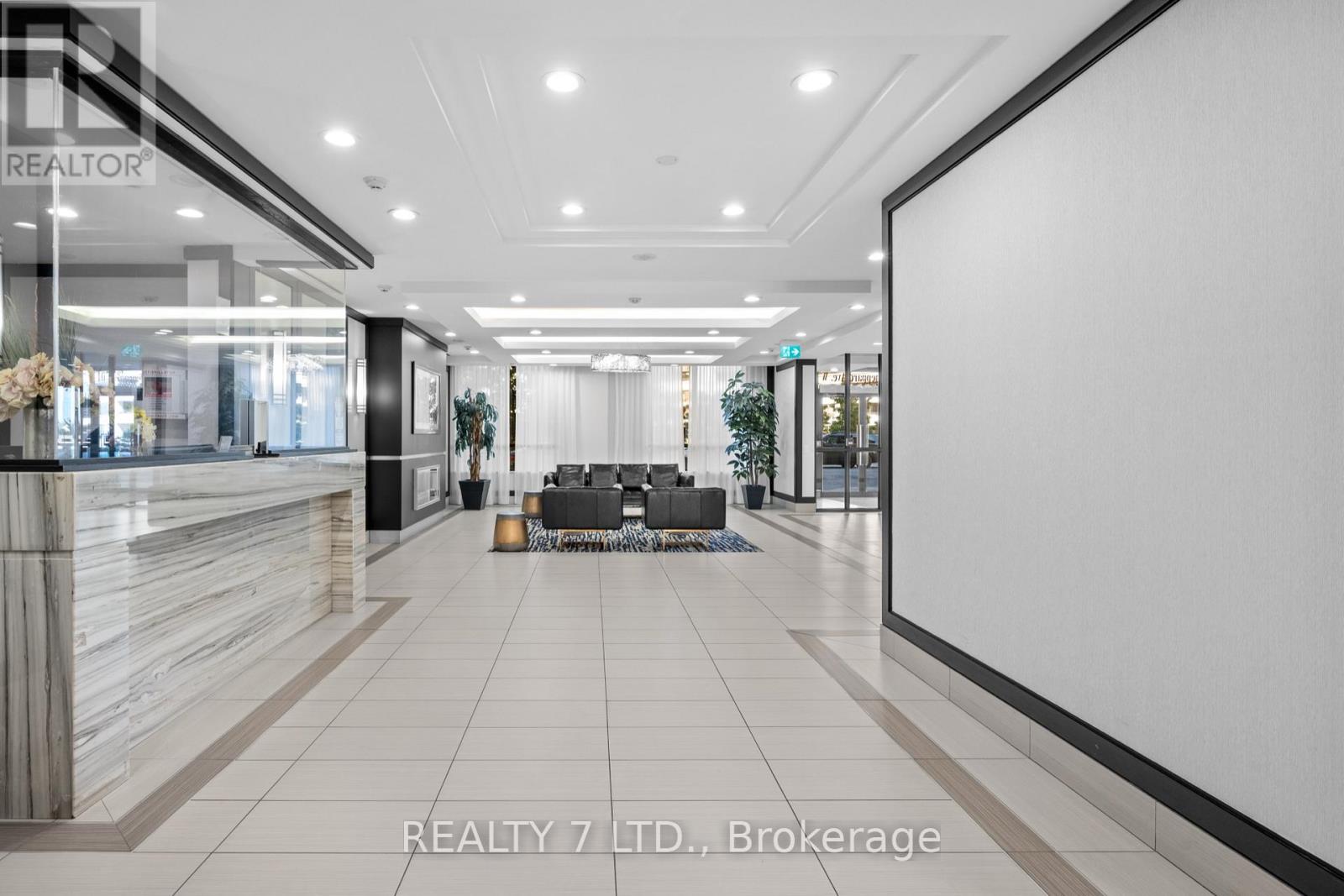 323 - 1070 Sheppard Avenue W, Toronto, Ontario  M3J 0G8 - Photo 7 - W13613066