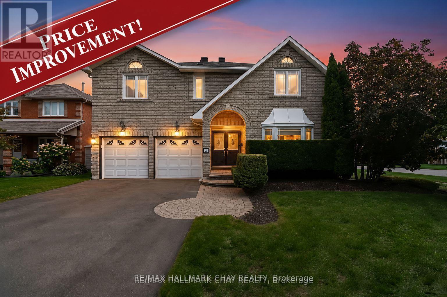 82 BISHOP DRIVE, Barrie, Ontario