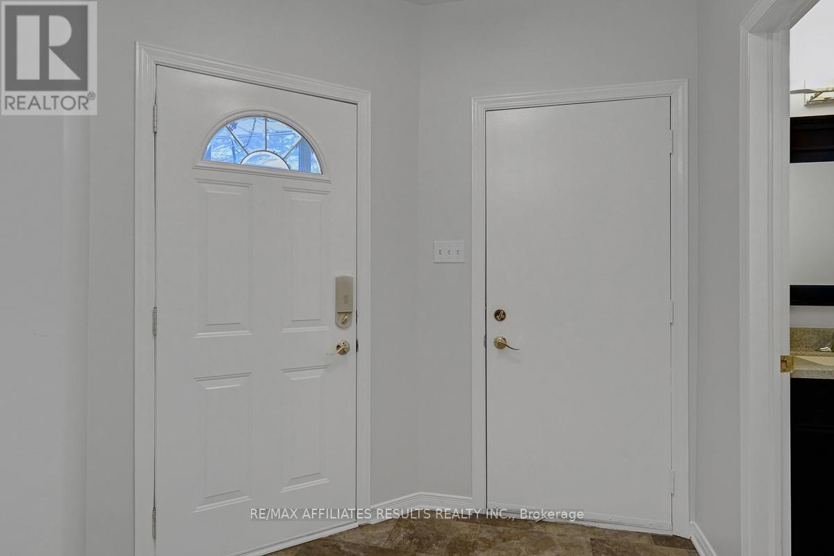 93 Mountshannon Drive, Ottawa, Ontario  K2J 4C2 - Photo 5 - X13464226