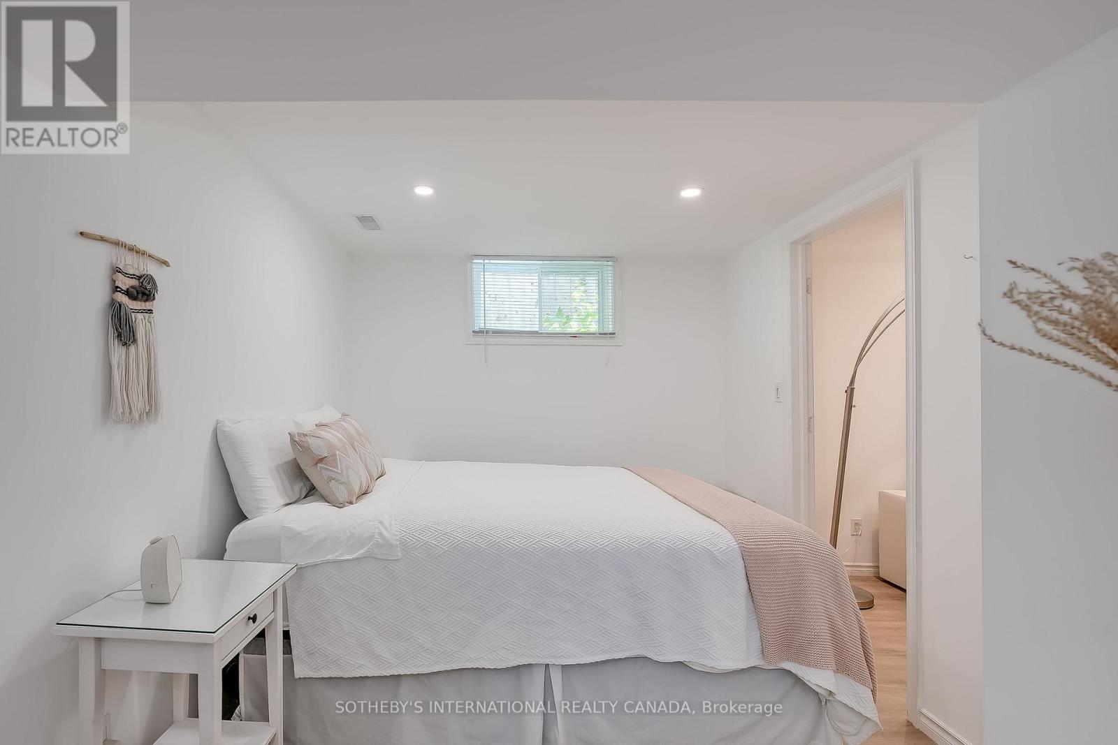 12 Peel Street S, Hamilton, Ontario  L9H 3E2 - Photo 18 - X13612798