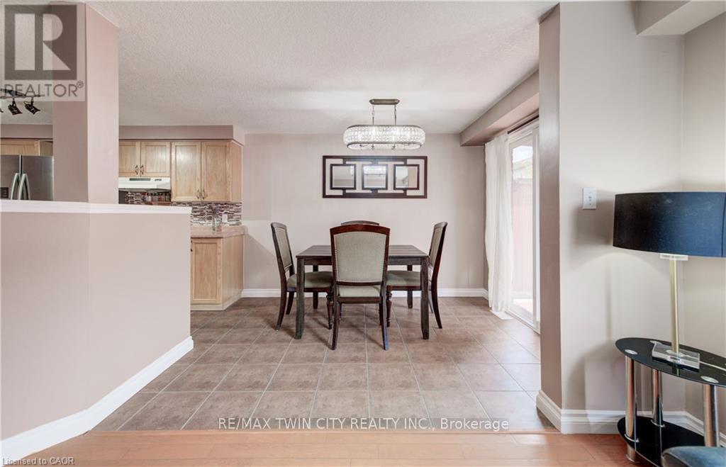 27 Bridlewreath Street, Kitchener, Ontario  N2E 3V5 - Photo 15 - X13612800