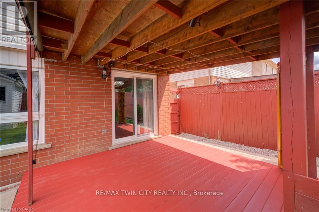 27 Bridlewreath Street, Kitchener, Ontario  N2E 3V5 - Photo 38 - X13612800