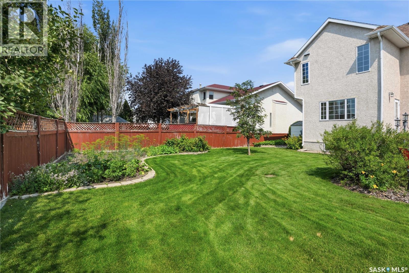 210 Fairbrother Terrace, Saskatoon, Saskatchewan  S7S 1H9 - Photo 48 - SK043710