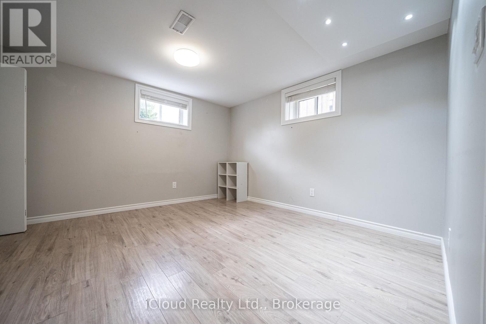 Lower - 328 Wilson Road S, Oshawa, Ontario  L1H 6C5 - Photo 10 - E13486930