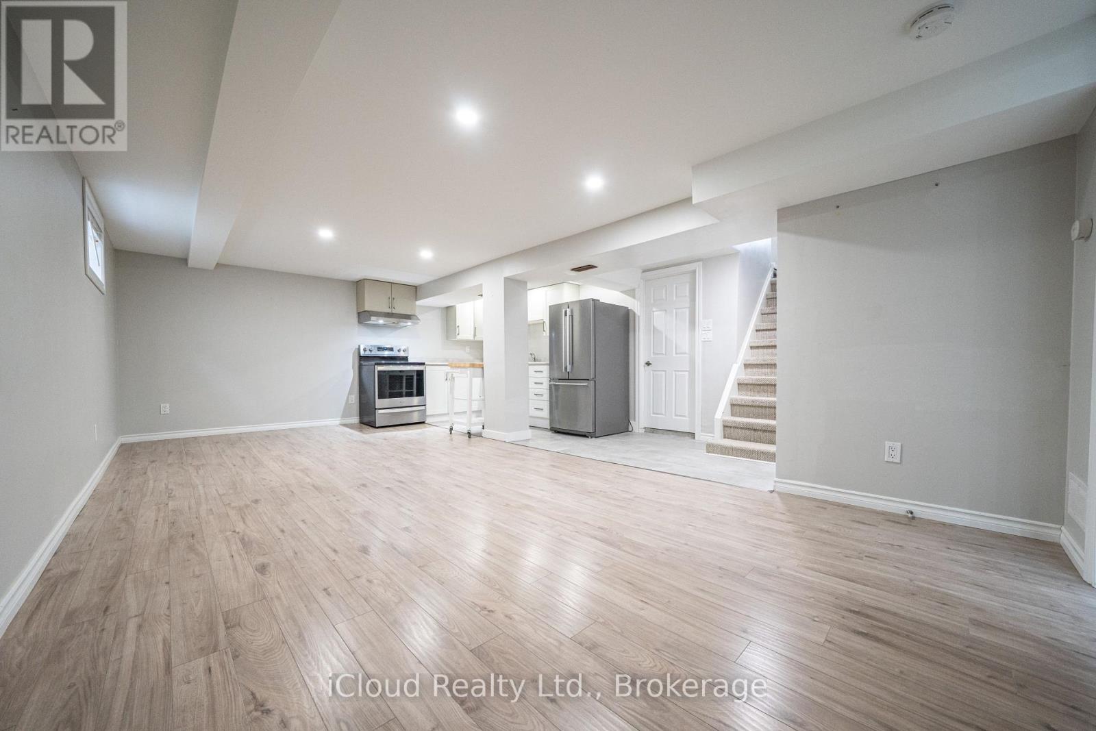 Lower - 328 Wilson Road S, Oshawa, Ontario  L1H 6C5 - Photo 6 - E13486930