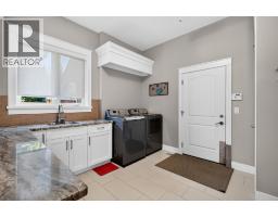 438 Farris Road, Kelowna, British Columbia  V1W 1M9 - Photo 17 - 10395926