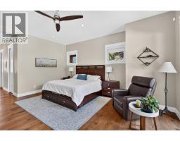 438 Farris Road, Kelowna, British Columbia  V1W 1M9 - Photo 23 - 10395926