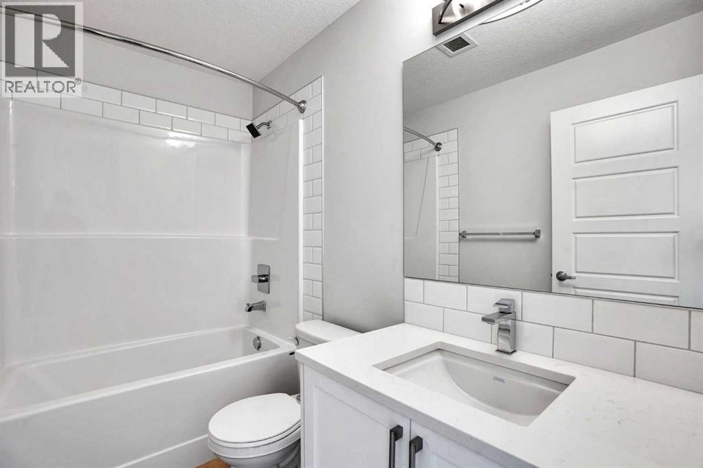 1102, 33 Carringham Gate NW, Calgary, Alberta  t3p 2h6 - Photo 14 - A2306919