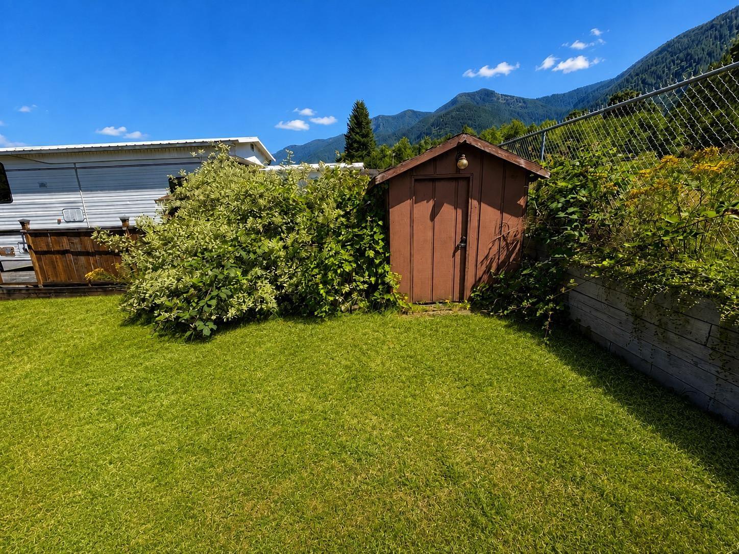 35 1436 Frost Road, Columbia Valley, Cultus Lake, British Columbia  V2R 4X8 - Photo 2 - R3149678