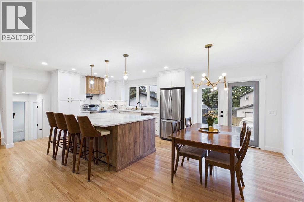 920 Cantabrian Drive Sw, Calgary, Alberta  T2W 1L7 - Photo 8 - A2317005