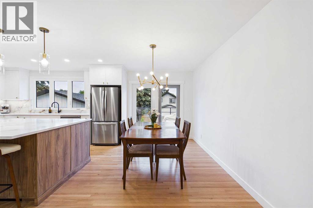 920 Cantabrian Drive Sw, Calgary, Alberta  T2W 1L7 - Photo 7 - A2317005