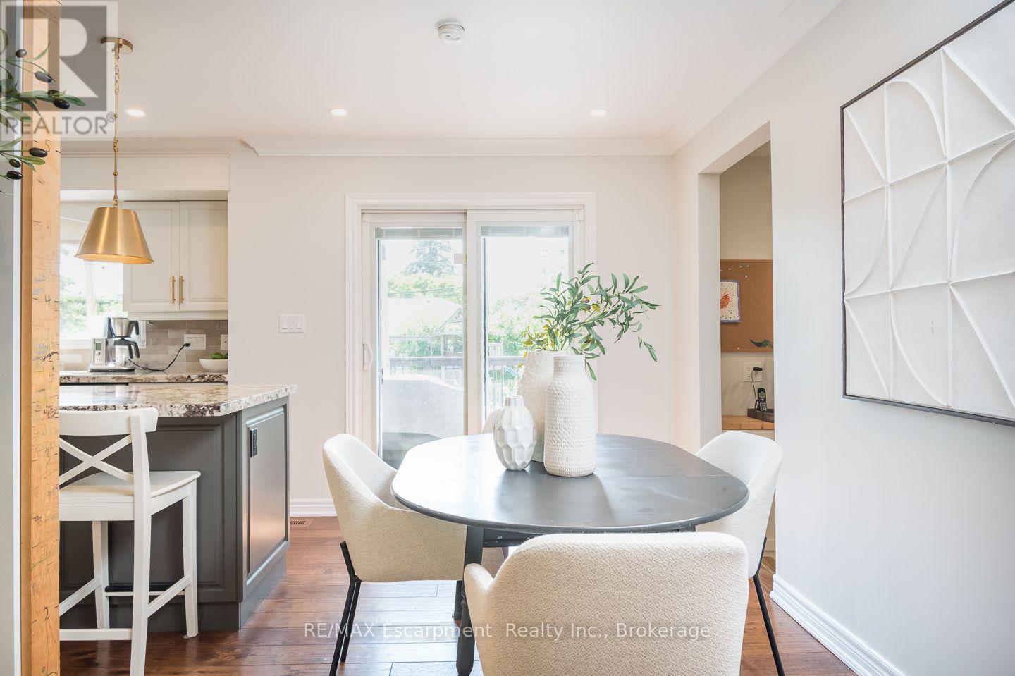 5410 Clive Crescent, Burlington, Ontario  L7L 3P1 - Photo 9 - W13613164
