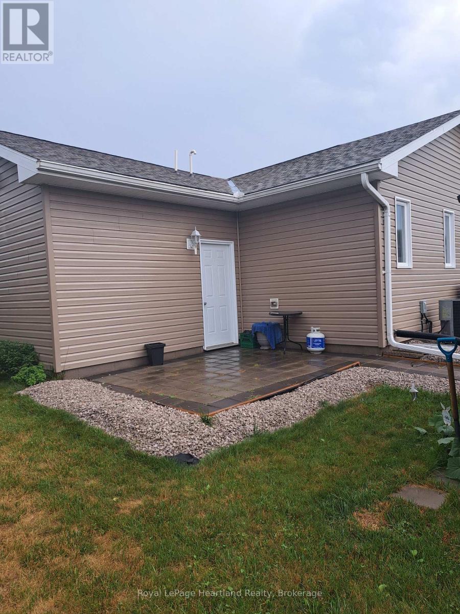 5 Kellestine Drive, Strathroy-Caradoc, Ontario  N6G 0C5 - Photo 17 - X13611718