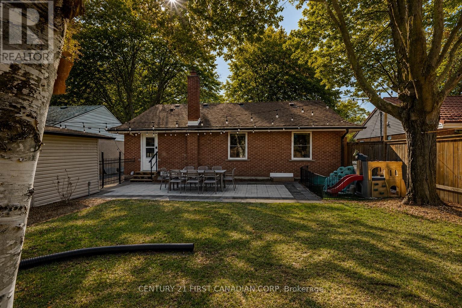 36 Edgewood Drive, Kitchener, Ontario  N2M 2A1 - Photo 28 - X13613010