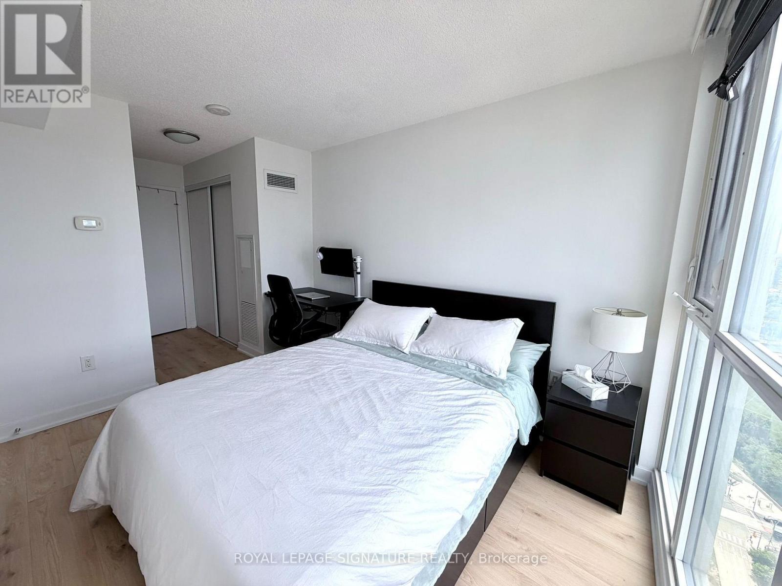 4112 - 85 Queens Wharf Road, Toronto, Ontario  M5V 0J9 - Photo 10 - C13613128